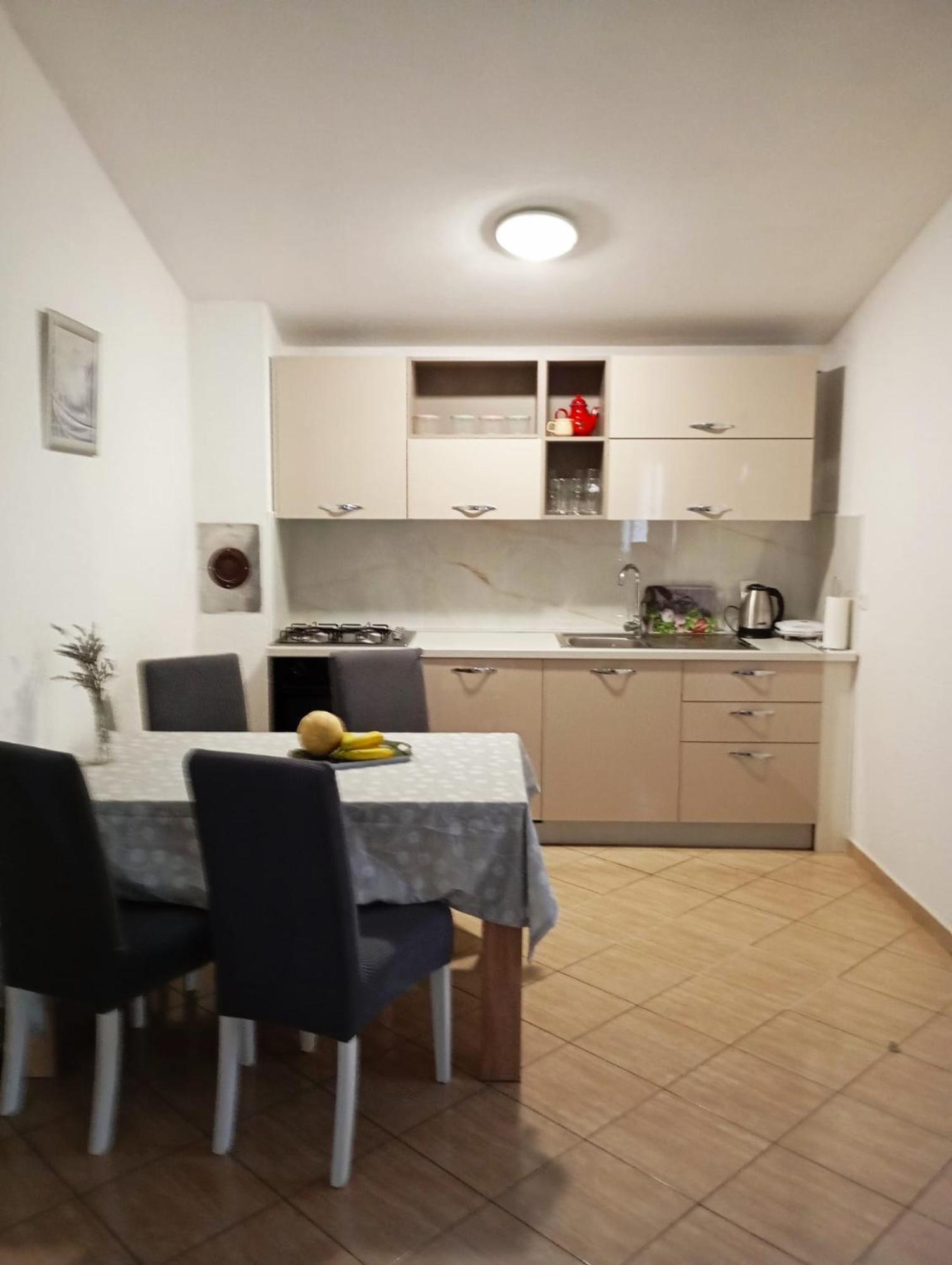 Apartmani Joja Biograd Na Moru Exterior foto
